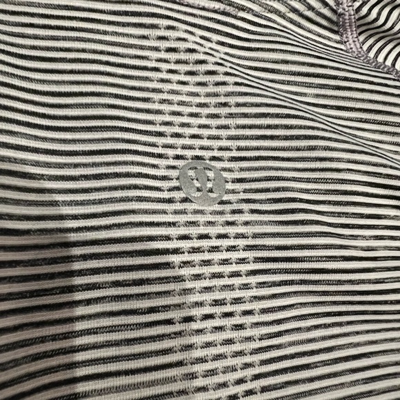 NWOT Lululemon Run Swiftly Tech Striped Long Sleeve. - Picture 6 of 6